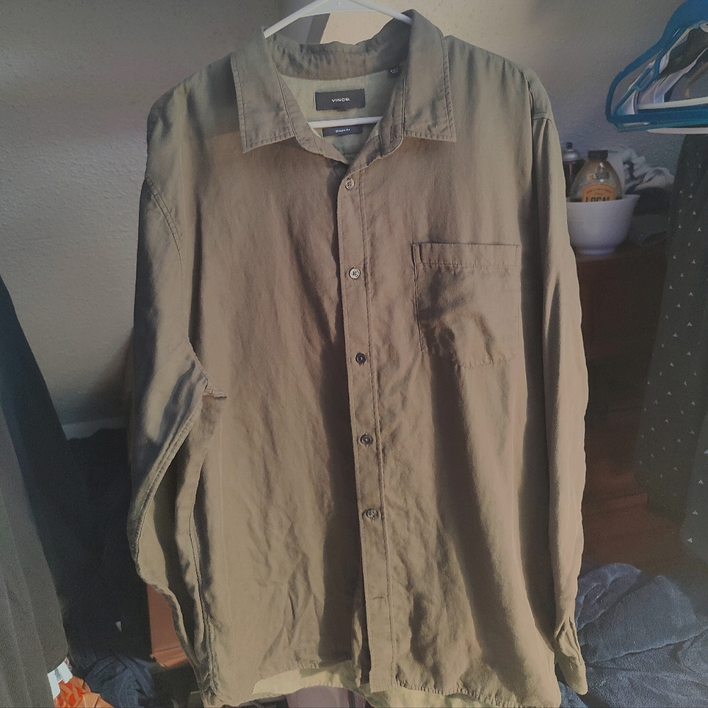 Vince button up Casual/ Dress shirt size XL Dark green